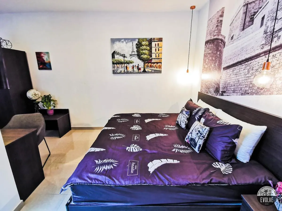 Evolve Coliving Guesthouse Sliema Vendégház