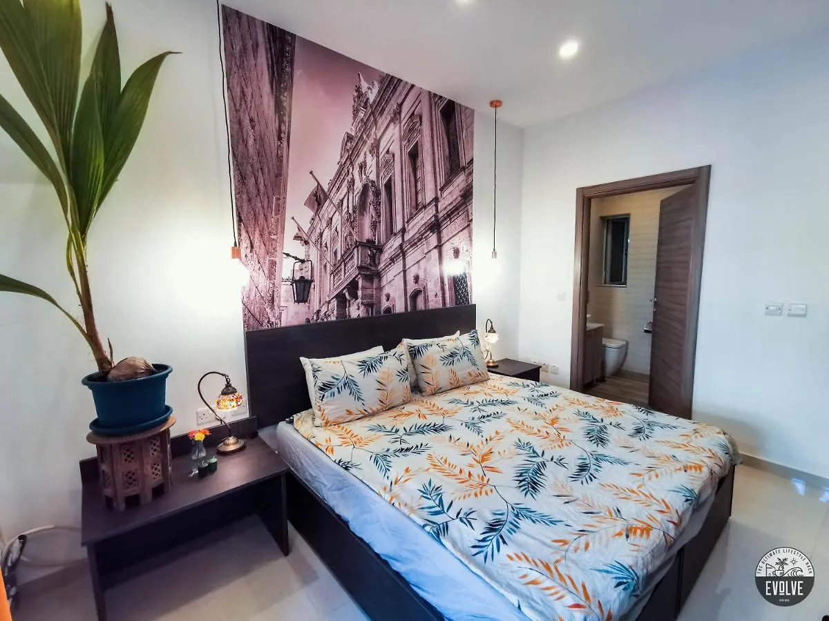 Evolve Coliving Guesthouse Sliema 0*,